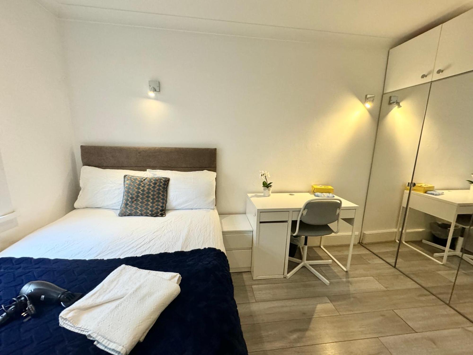 King'S Cross Private Bedrooms London Exterior photo